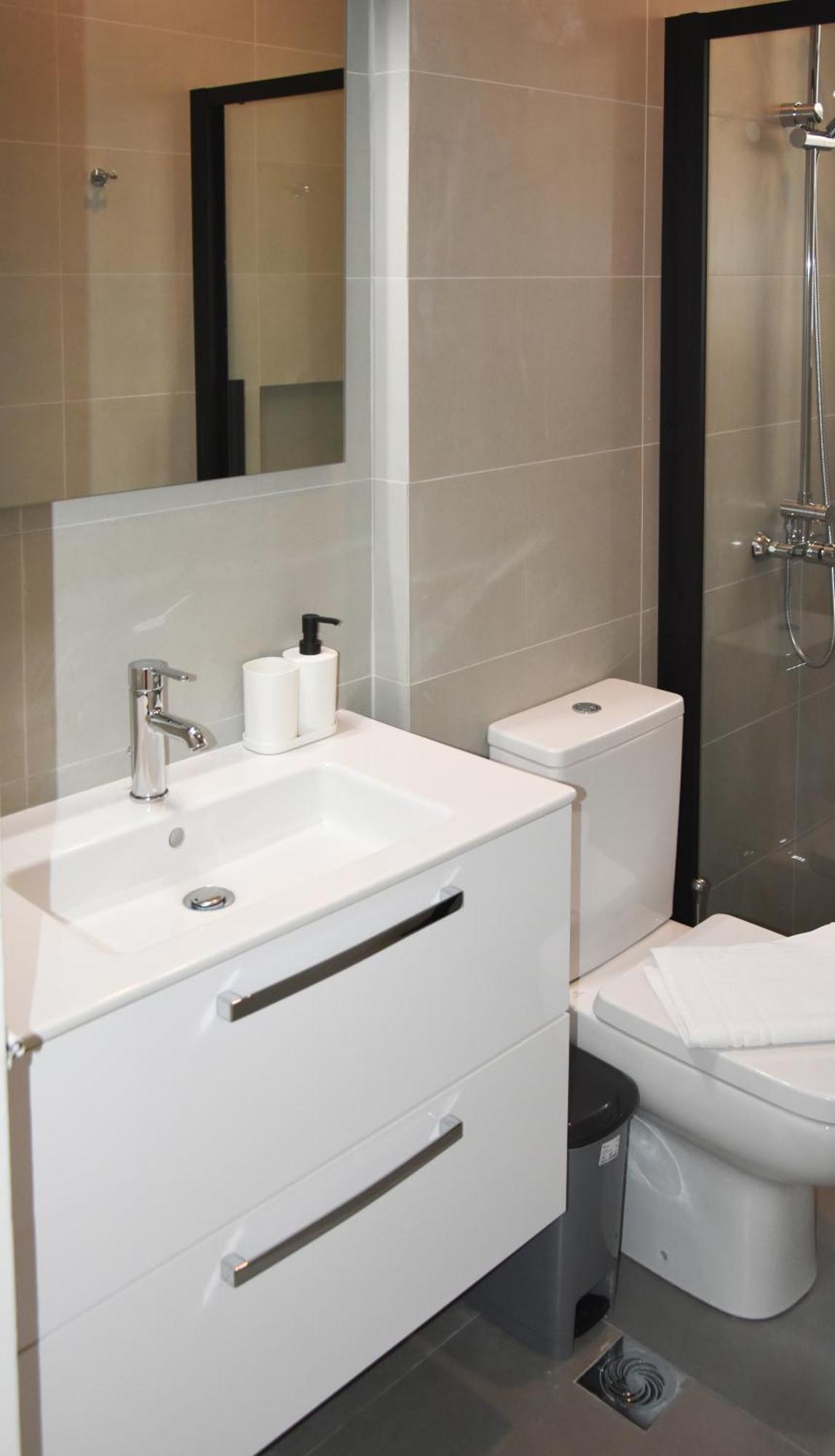 Spacious Modern Apartment In Pagkrati Athene Buitenkant foto